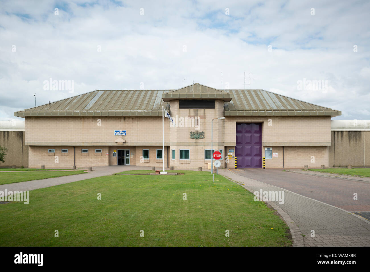 L'entrée principale de la prison HMP & YOI Moorland dans Hatfield Woodhouse près de Doncaster, dans le Yorkshire, UK. Banque D'Images