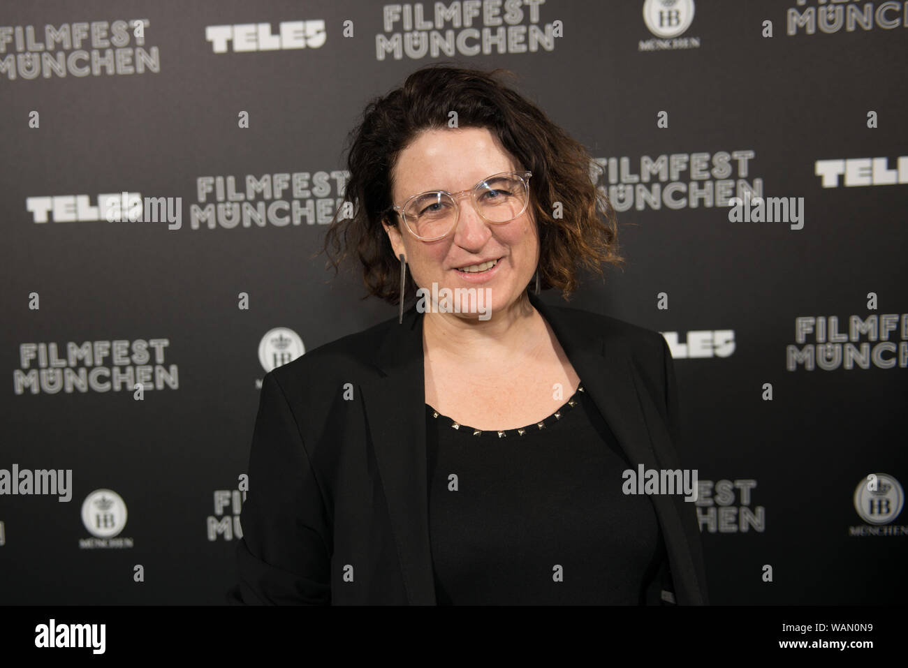 Directeur Sophie Hyde vu avant la projection de son film Les animaux à le Filmfest München 2019 Banque D'Images