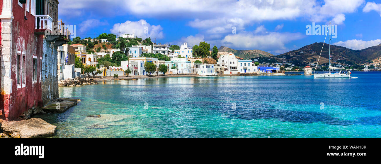 Îles Grecques traditionnelles authentiques- Leros, vue sur le village d''Agia Marina. Dodécanèse, Grèce Banque D'Images
