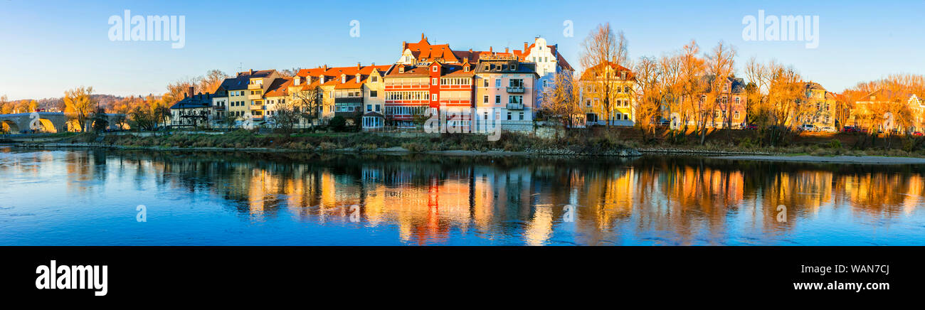 Belle ville de Ratisbonne en Bavière, au Danube, monuments de l'Allemagne Banque D'Images