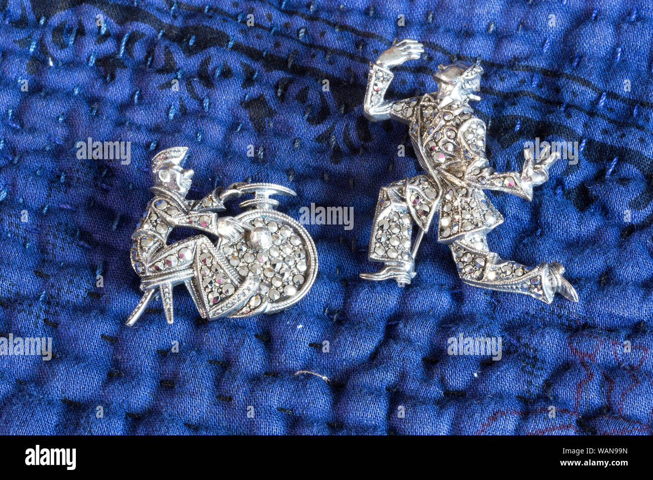 Close up of Vintage broches marcassite Banque D'Images