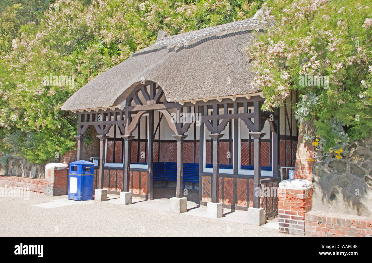 Holywell Promenade Eastbourne Chaume Abri Sussex Banque D'Images