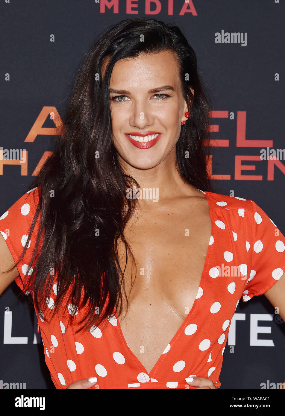 WESTWOOD, CA - le 20 août : Natalie Burn assiste à la première mondiale de la 'ange de Lionsgate a baissé" au Regency Village Theatre le 20 août 2019 à Westwood, en Californie. Banque D'Images