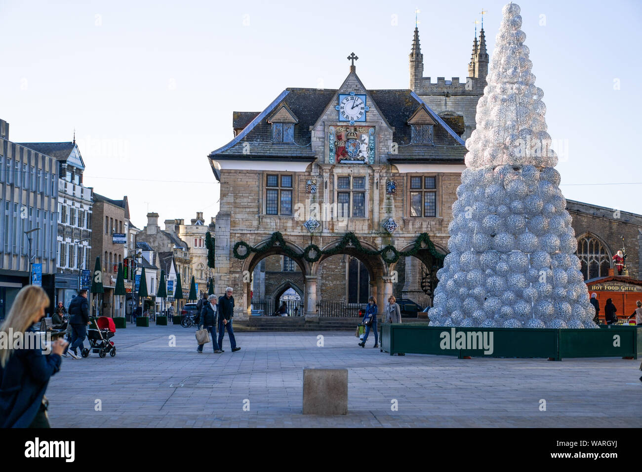 Peterborough Cathedral Square Croquemboche Christmas Tree Banque D'Images