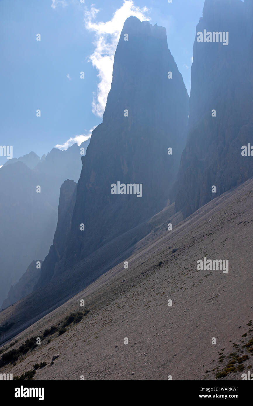 Tour sur CIma Una montagne dans les Dolomites de Sesto Banque D'Images