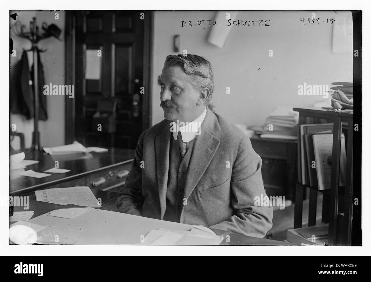 Le Dr Otto Schultze Banque D'Images