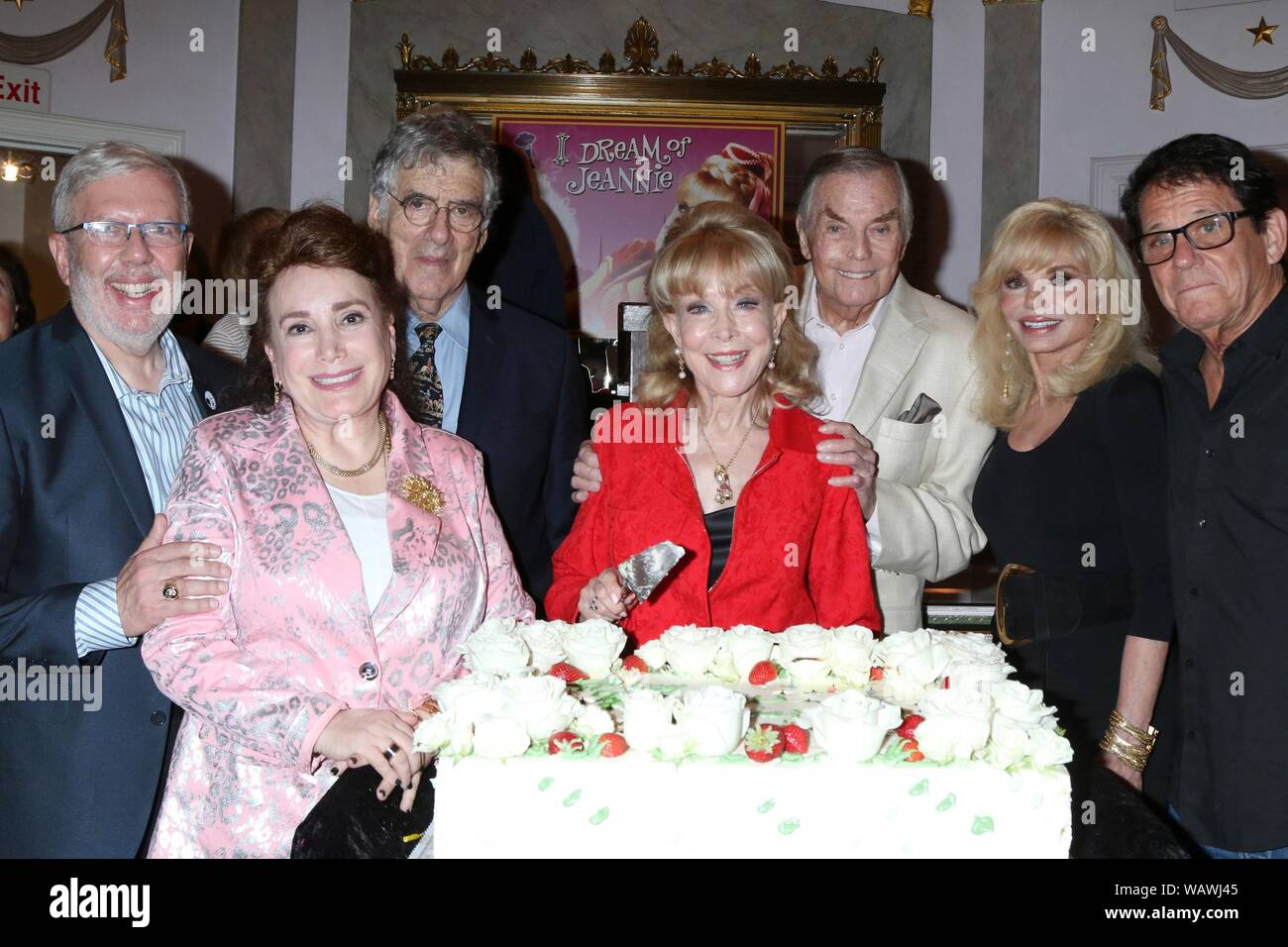 Los Angeles, CA. Août 21, 2019. Leonard Maltin, Donelle Dadigan, Elliott Gould, Barbara Eden, Pierre Maréchal, Loni Anderson, Anson WIlliams aux arrivées pour Barbara Eden Exposition HOMMAGE Réception d'ouverture, le Musée d'Hollywood, Los Angeles, CA, 21 août 2019. Credit : Priscilla Grant/Everett Collection/Alamy Live News Banque D'Images