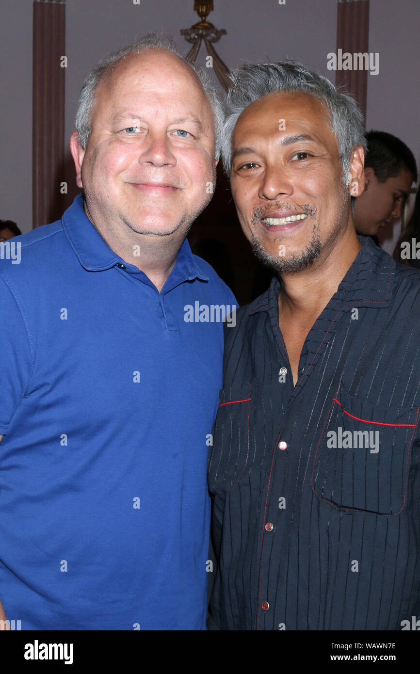 Août 21, 2019, Los Angeles, CA, USA : LOS ANGELES - 21 août : Devin Owens, Mike à la Barbara Eden Hommage Inauguration de l'exposition Night at the Hollywood Museum le 21 août 2019 à Los Angeles, CA (crédit Image : © Kay Blake/Zuma sur le fil) Banque D'Images