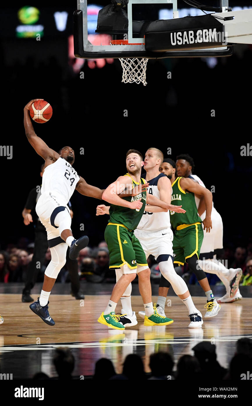 Melbourne, Australie. Août 22, 2019. 22 août 2019 Marvel ; Stadium, Melbourne, Victoria, Australie ; Basket-ball International, United States of America comparativement à l'Australie de basket-ball-boom ; Harrison Barnes de USA attrape le rebond - éditorial uniquement. Credit : Action Plus Sport Images/Alamy Live News Banque D'Images