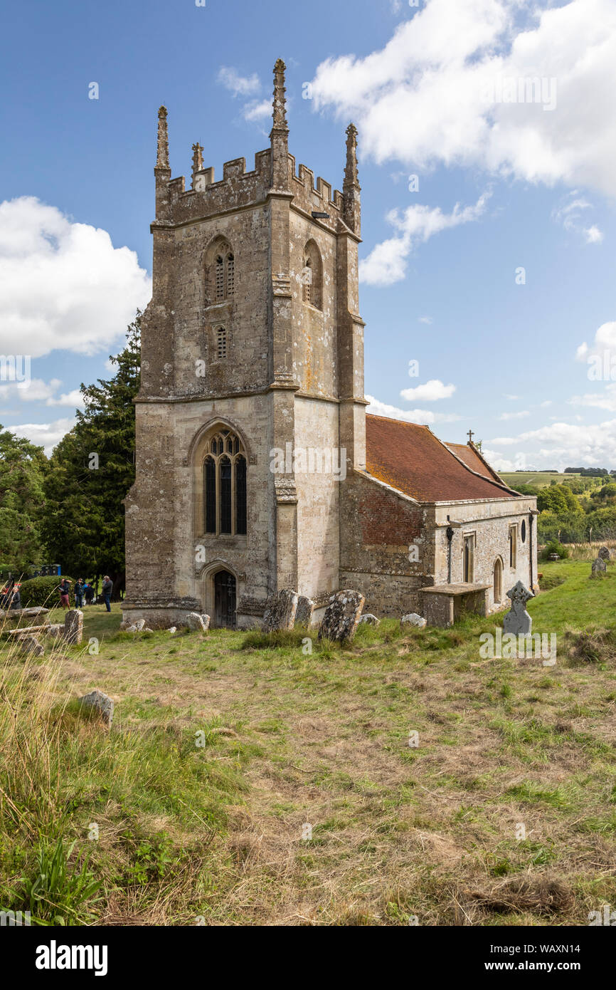 Église St Giles dans le village déserté d'Imber, Salisbury Plain, Wiltshire, Angleterre, Royaume-Uni Banque D'Images