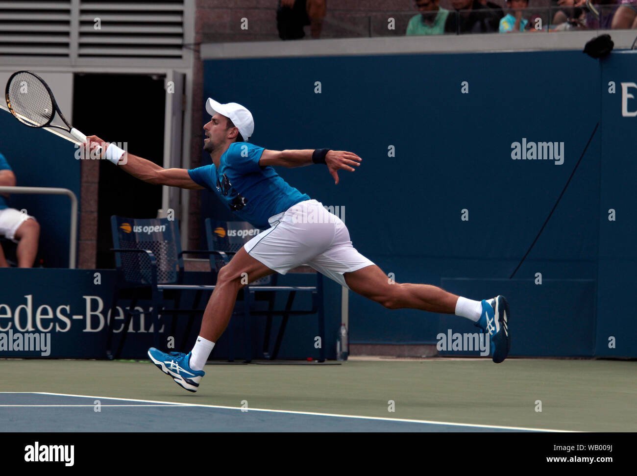 Flushing Meadows, New York, United States - 21 août 2019. Novak Djokovic la Serbie de pratiquer au National Tennis Center de Flushing Meadows, New York en préparation pour l'US Open qui débute lundi prochain. Crédit : Adam Stoltman/Alamy Live News Banque D'Images