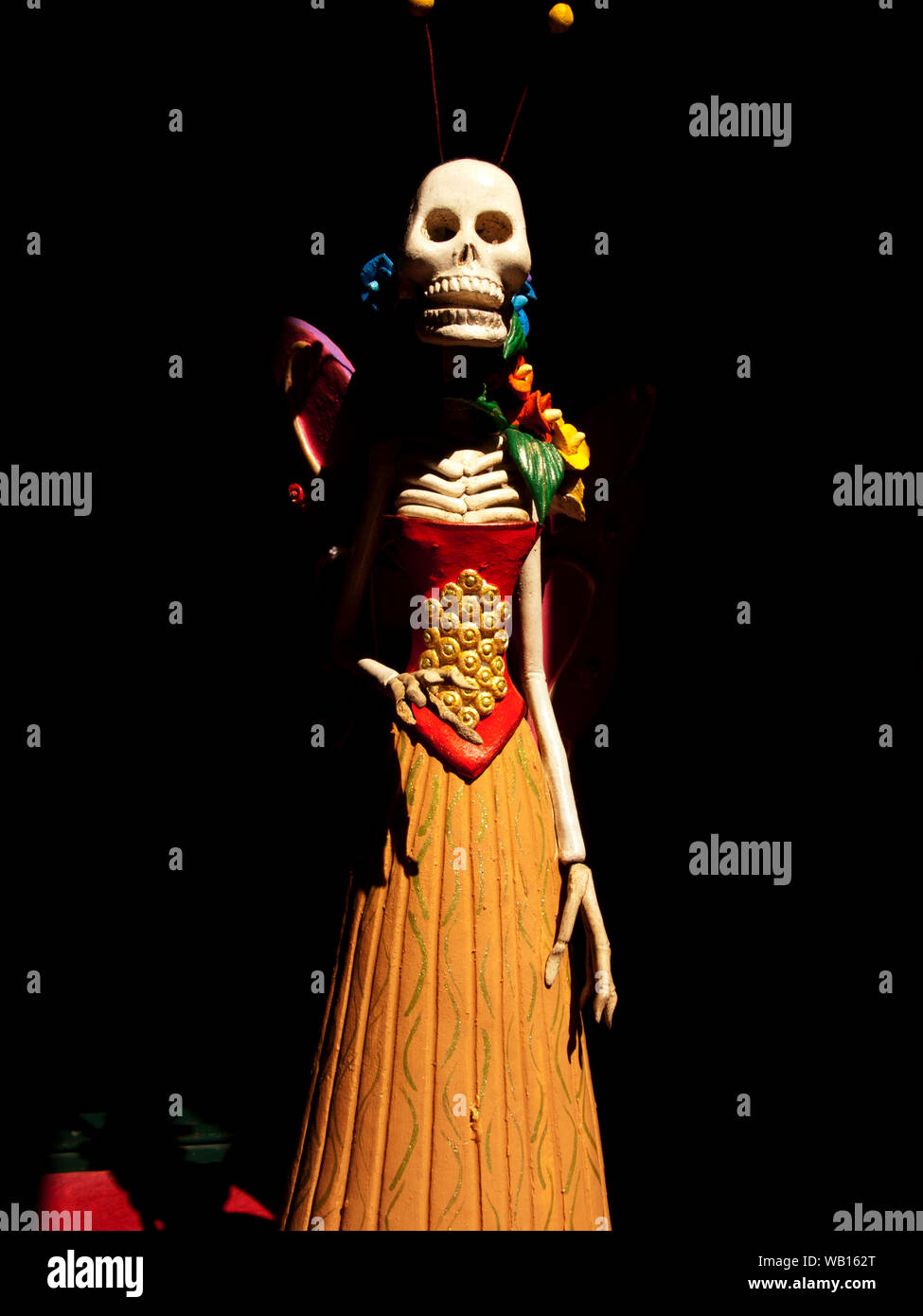 Un 'Katarina' doll présenté dans le Dia De Los Muertes (Jour des Morts) festival au Mexique. Banque D'Images