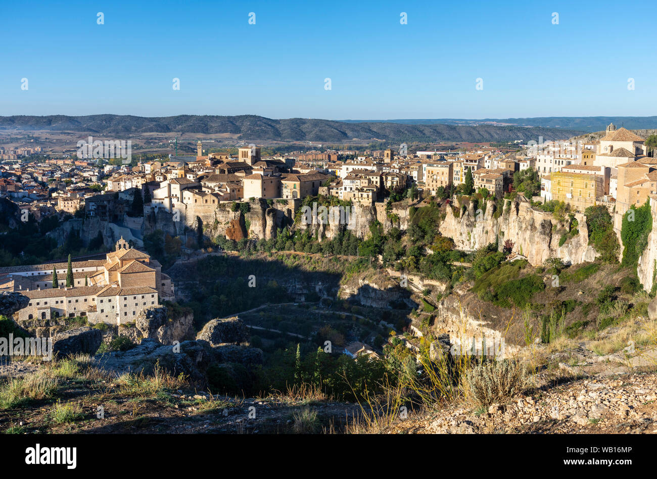 Tôt le matin à l'ensemble de la Hoz del huécar, au Convento de San Pablo Parador et de la vieille ville de Cuenca, Castille-la Manche, Centre de l'Espagne Banque D'Images