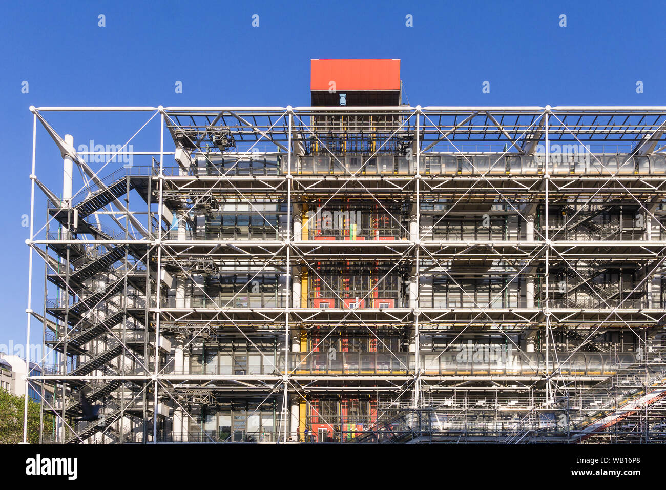 Centre Pompidou Paris extérieur - Façade de l'édifice du Centre Pompidou à Paris, France, Europe. Banque D'Images