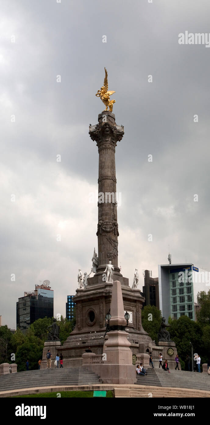 La colonne de l'Ange de l'indépendance dans la ville de Mexico Banque D'Images