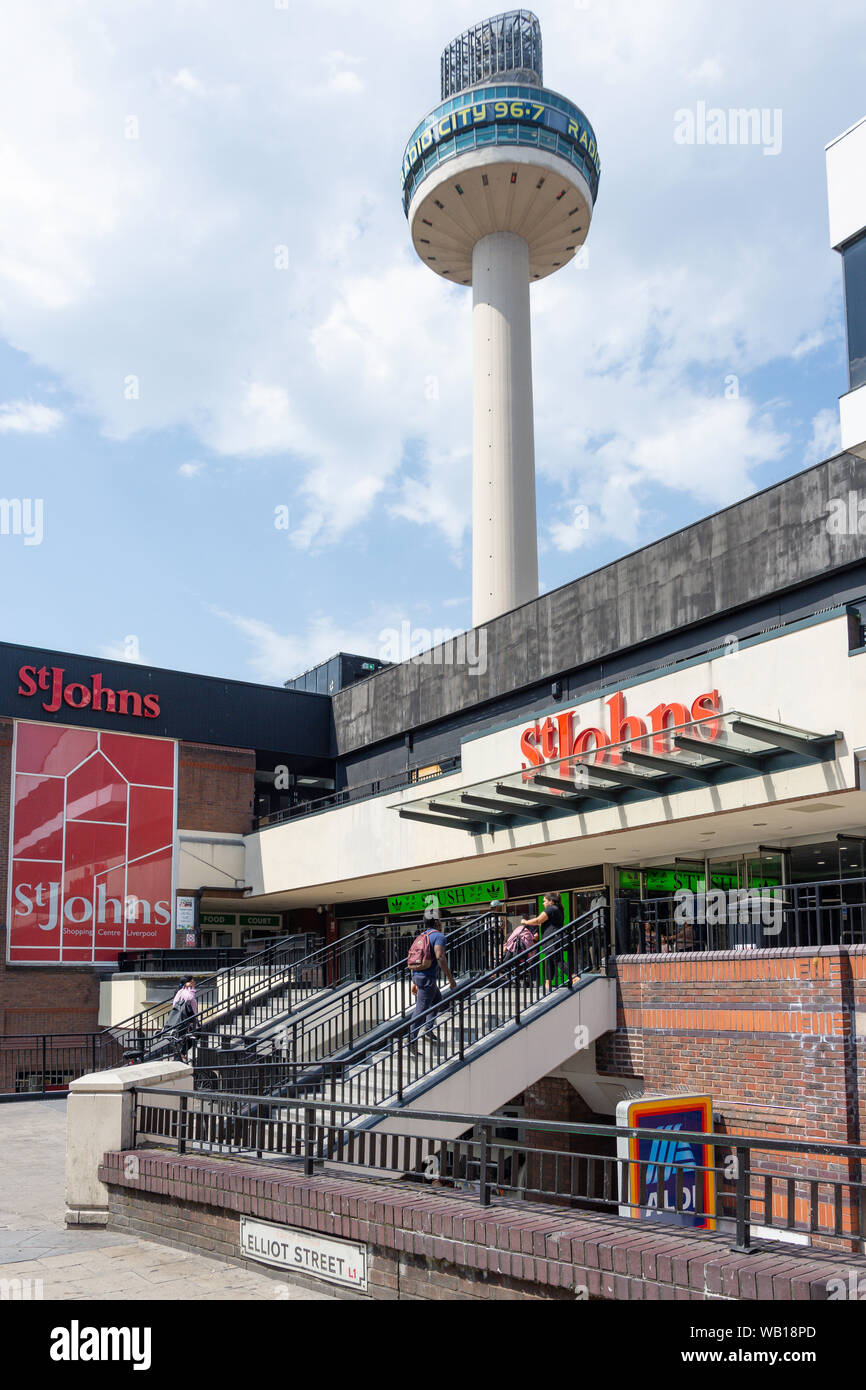 Entrée à St John's Shopping Center et le Radio City Tower, Elliot Street, Liverpool, Merseyside, England, United Kingdom Banque D'Images