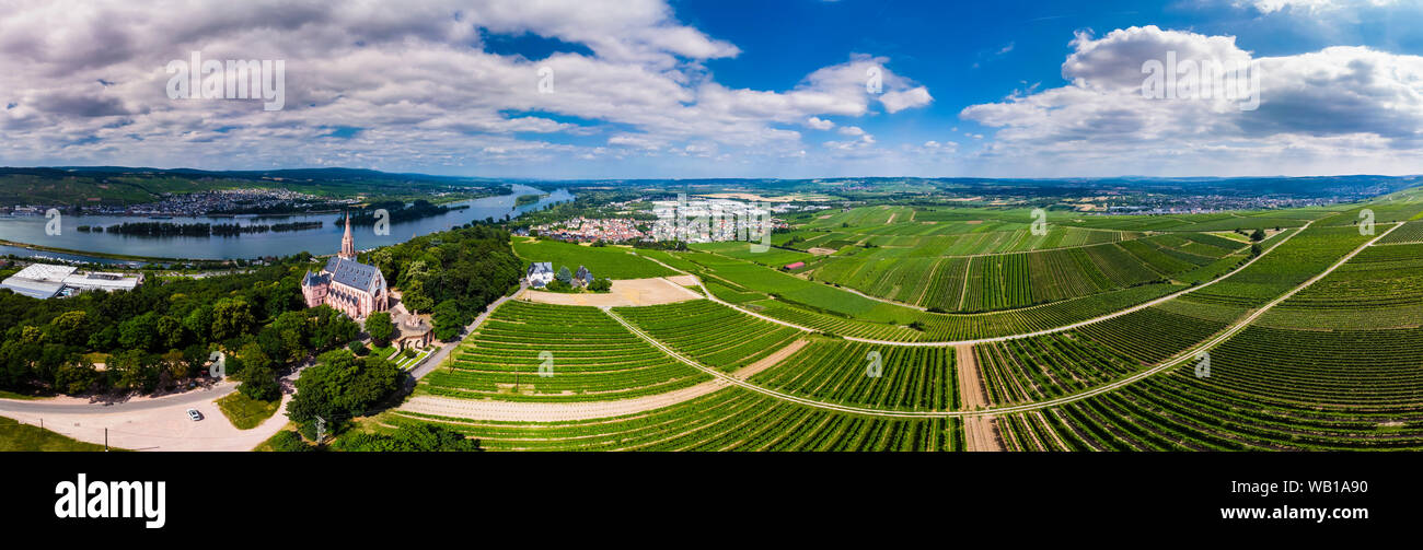 Allemagne, Rhénanie-Palatinat, Bingen région, Rochus Mountain et Rochus Chapelle, vue aérienne de Kempen am Rhein et de Rüedesheim am Rhein Banque D'Images