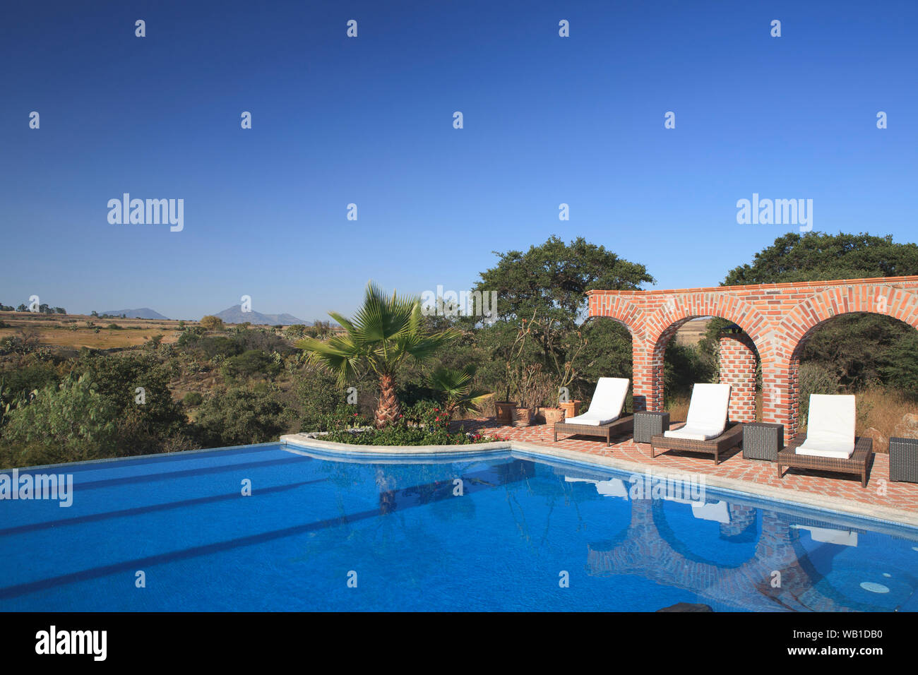 Une piscine à l'hôtel rancho las cascadas dans les régions rurales du Mexique Banque D'Images
