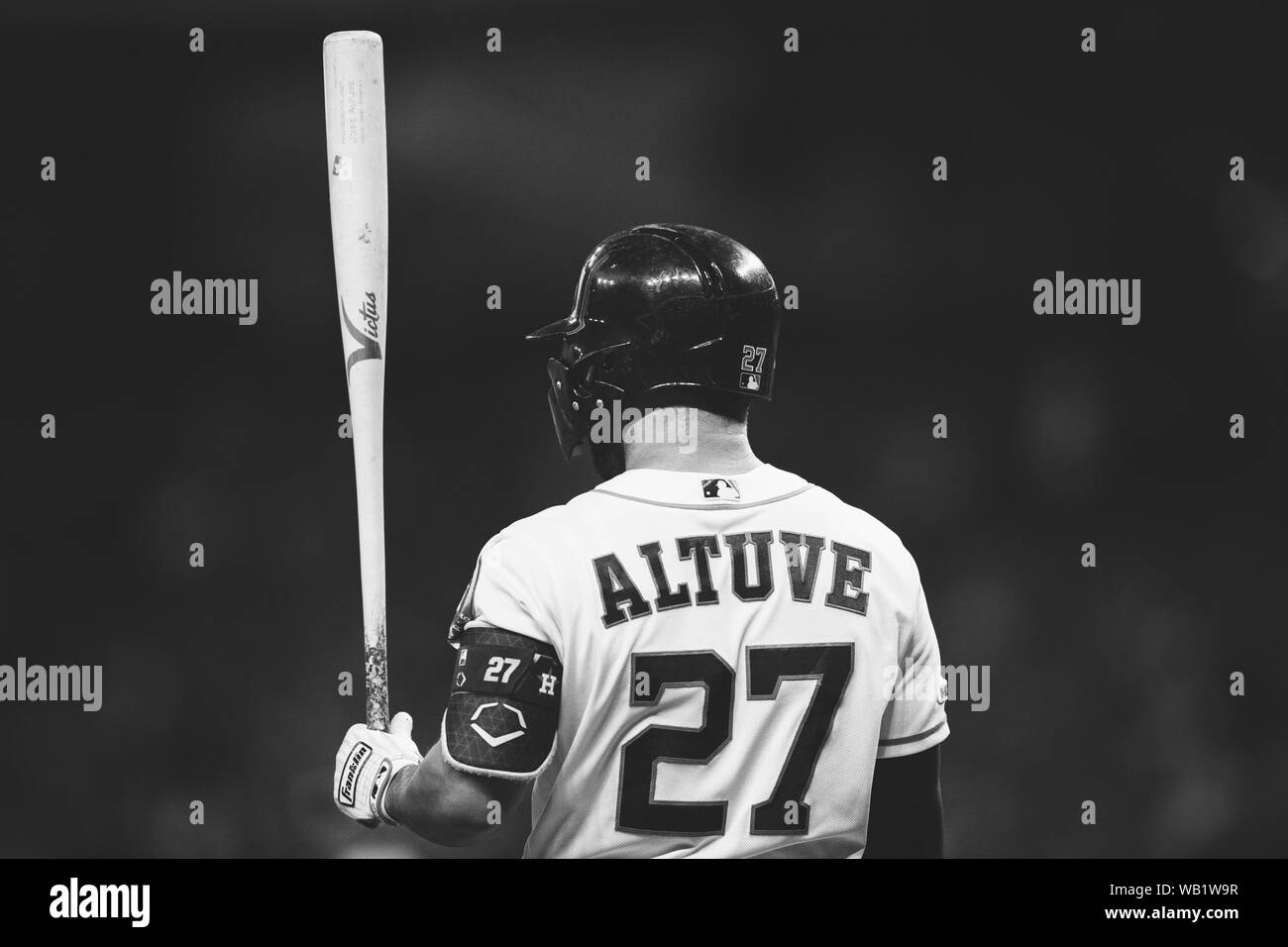 22 août 2019 : Astros de Houston Le deuxième but José Altuve (27) se prépare à bat au cours de la jeu de la Ligue Majeure de Baseball entre les Tigers de Detroit et les Astros de Houston au Minute Maid Park de Houston, Texas. Houston Detroit défait 6-3. Prentice C. James/CSM Banque D'Images