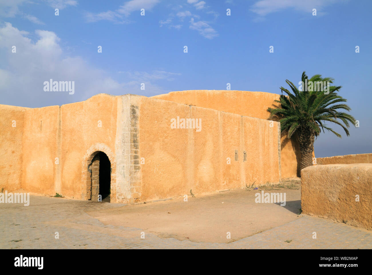 Maroc, El Jadida. Créneaux, remparts et le toit de la forteresse historique de la ville. UNESCO World Heritage site. Influences portugais et néerlandais Banque D'Images