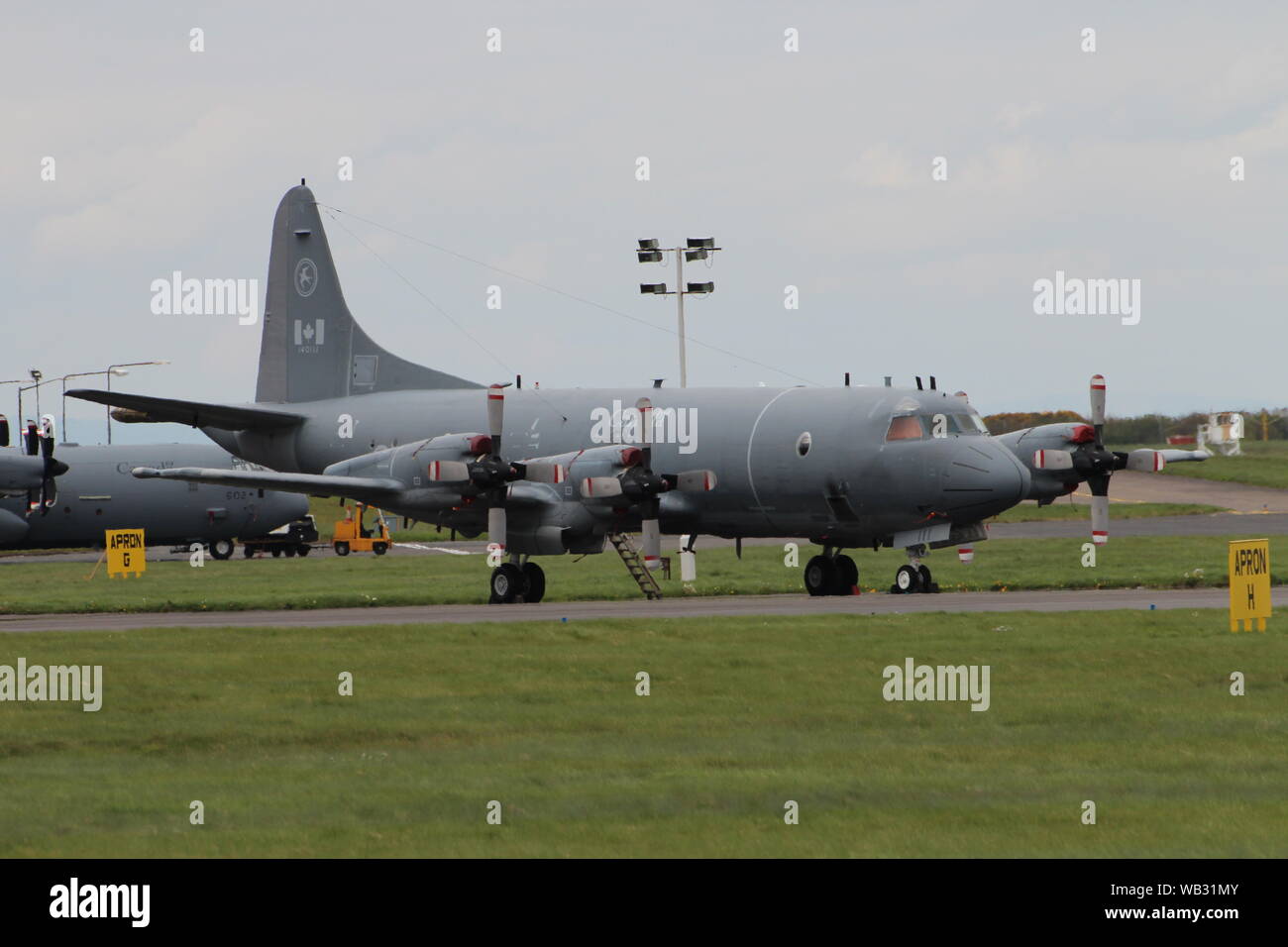 140111, un Lockheed CP-140 Aurora utilisés par la Royal Canadian Air Force, à l'Aéroport International de Prestwick en Ayrshire. Banque D'Images