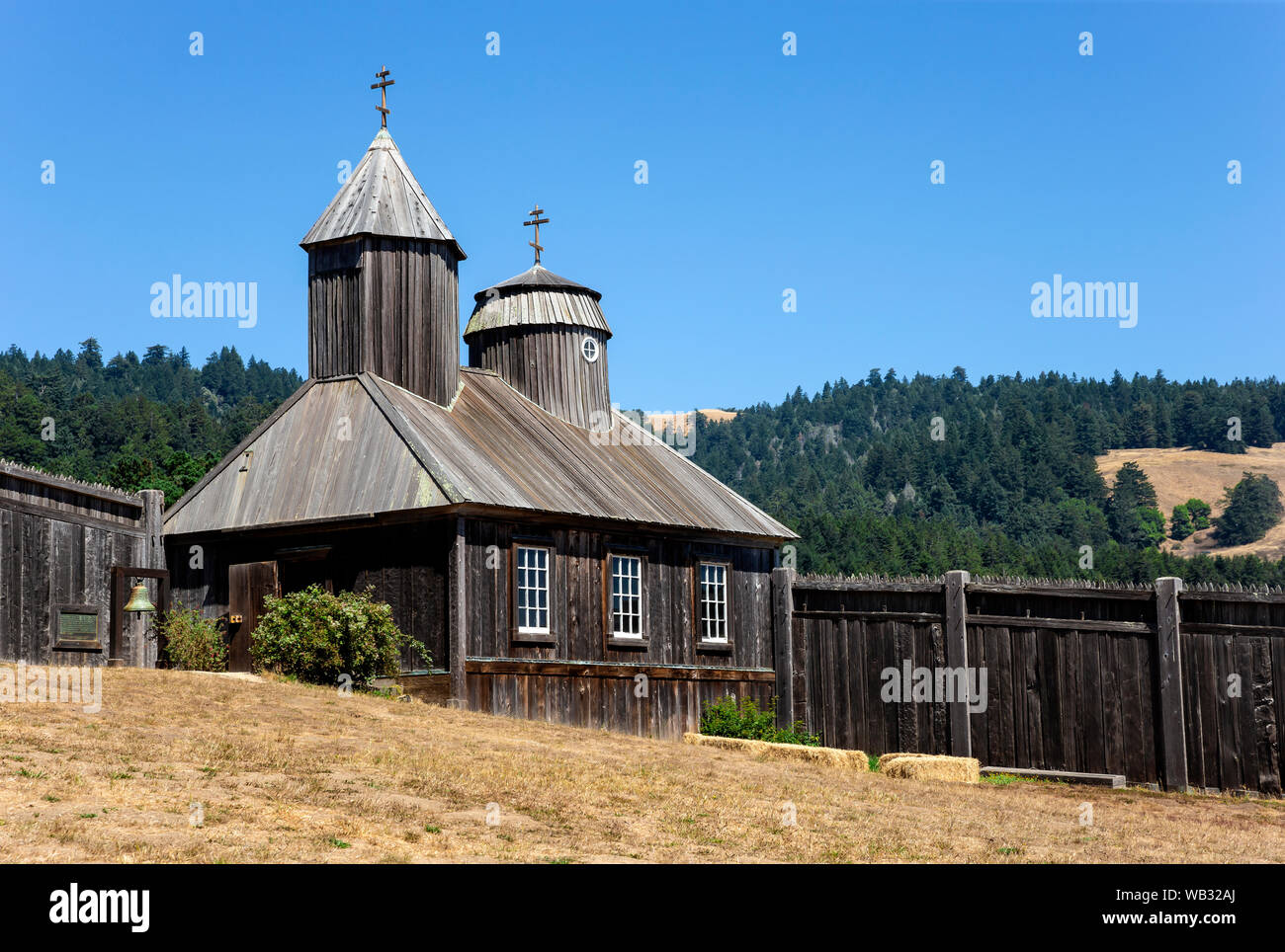 Fort Ross, CA - le 12 août 2019 : une vue de Fort Ross chapelle construite au milieu des années 1820. C'était la première structure Orthodoxe russe en Amérique du Nord outsi Banque D'Images
