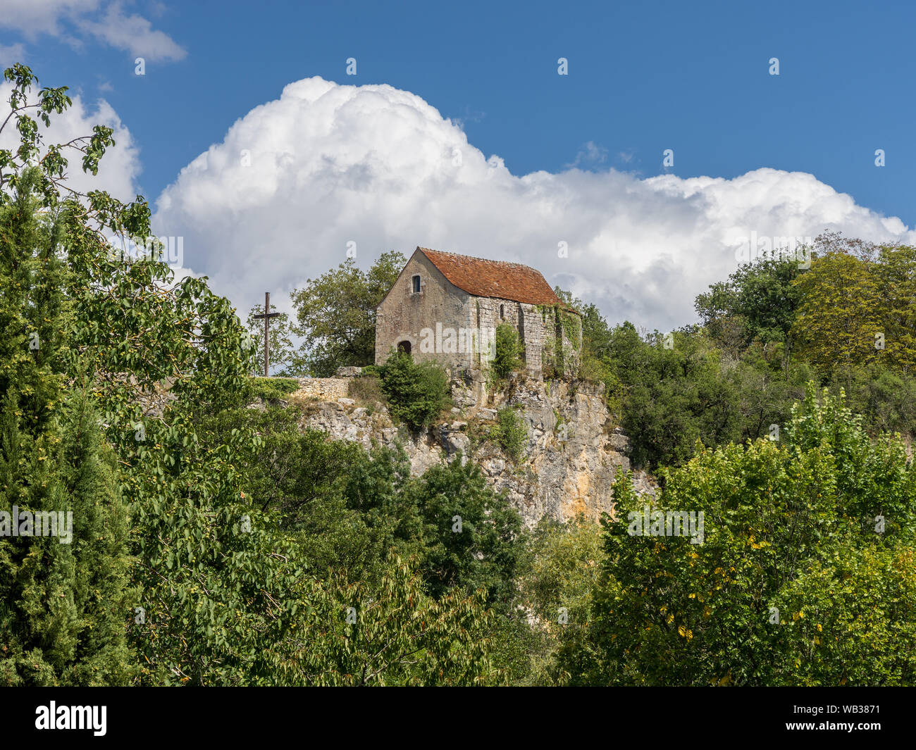 Ancienne chapelle (aujourd'hui art gallery) à angles-sur-l'Anglin, Vienne, France. Banque D'Images