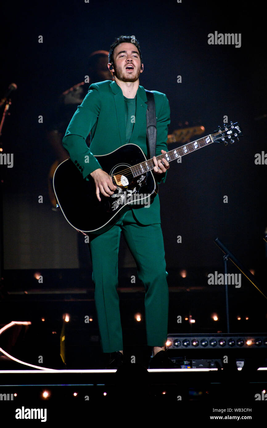 Toronto, Canada. Août 23, 2019. Kevin Jonas des Jonas Brothers Boy band fonctionne à un spectacle à l'arena de la Banque Scotia à Toronto. Credit : SOPA/Alamy Images Limited Live News Banque D'Images