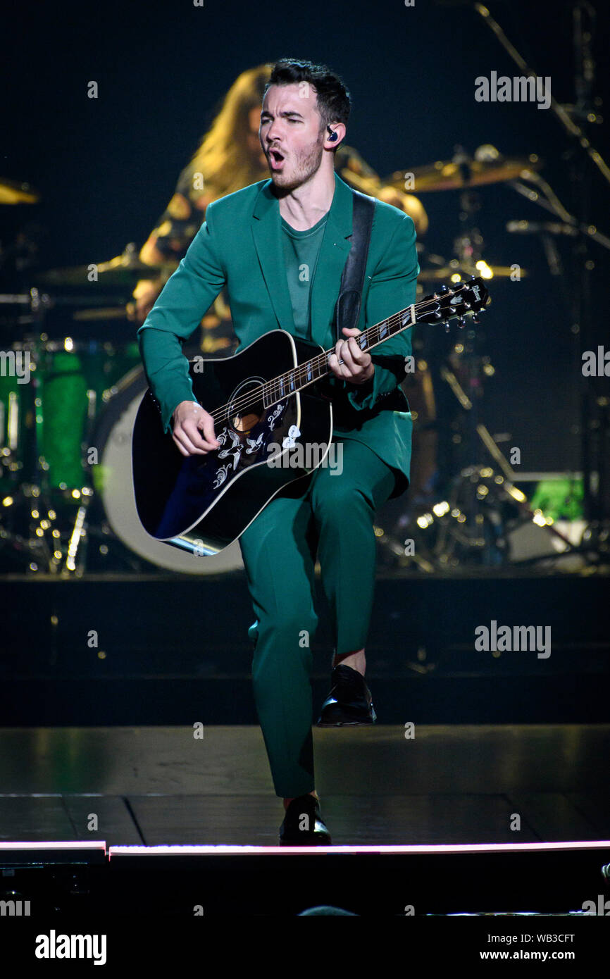 Toronto, Canada. Août 23, 2019. Kevin Jonas des Jonas Brothers Boy band fonctionne à un spectacle à l'arena de la Banque Scotia à Toronto. Credit : SOPA/Alamy Images Limited Live News Banque D'Images
