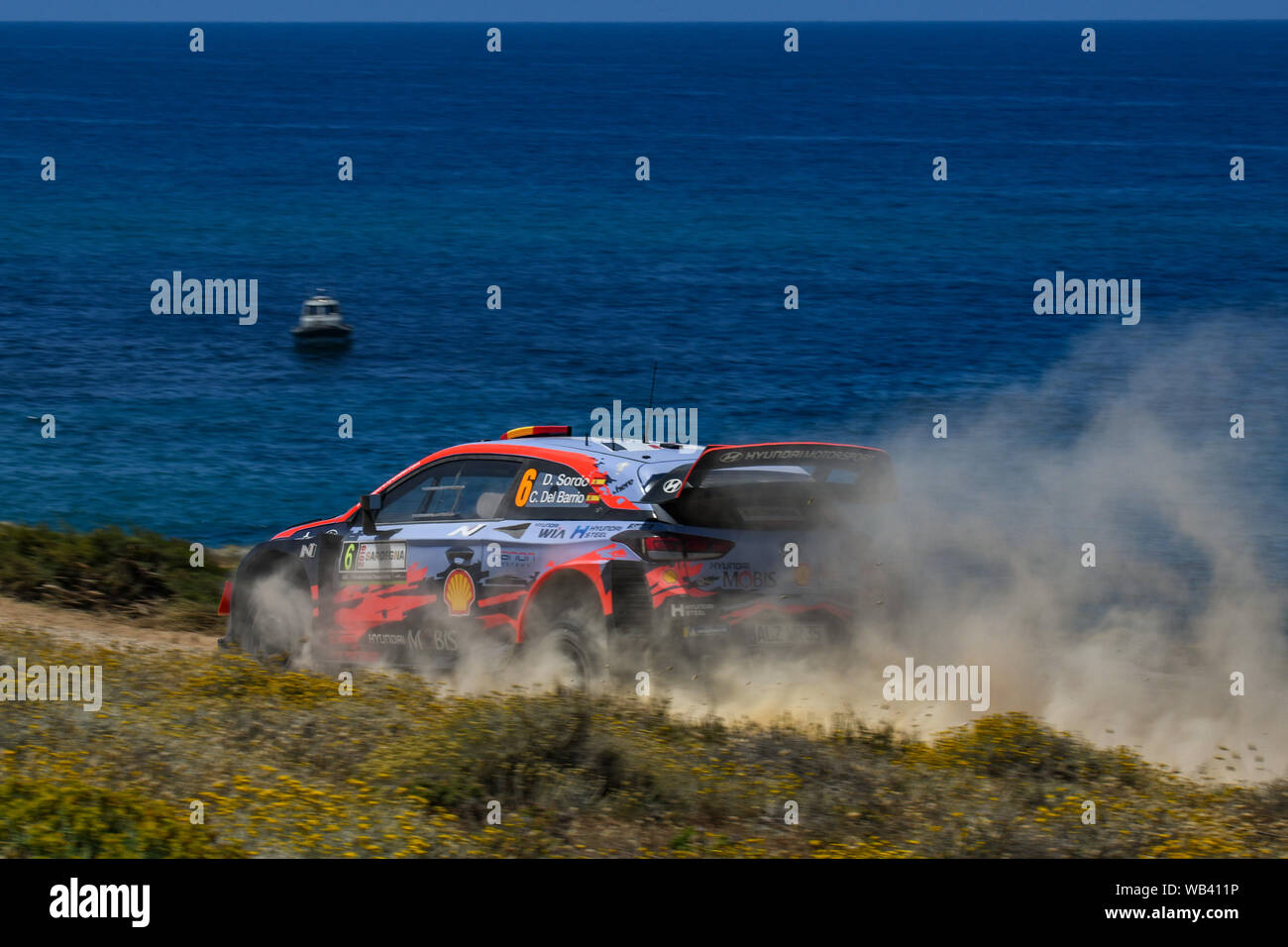 DANIEL SORDO, SUR HYUNDAI I20 WRC COUPé DE PLUS, VA A L'TAGLIARE TRAGUARDO DE L'ÉTAGE DE PUISSANCE ET VINCE LE RALLYE DE SARDAIGNE. Au cours de WRC - Rallye Italie l'ADRD Banque D'Images