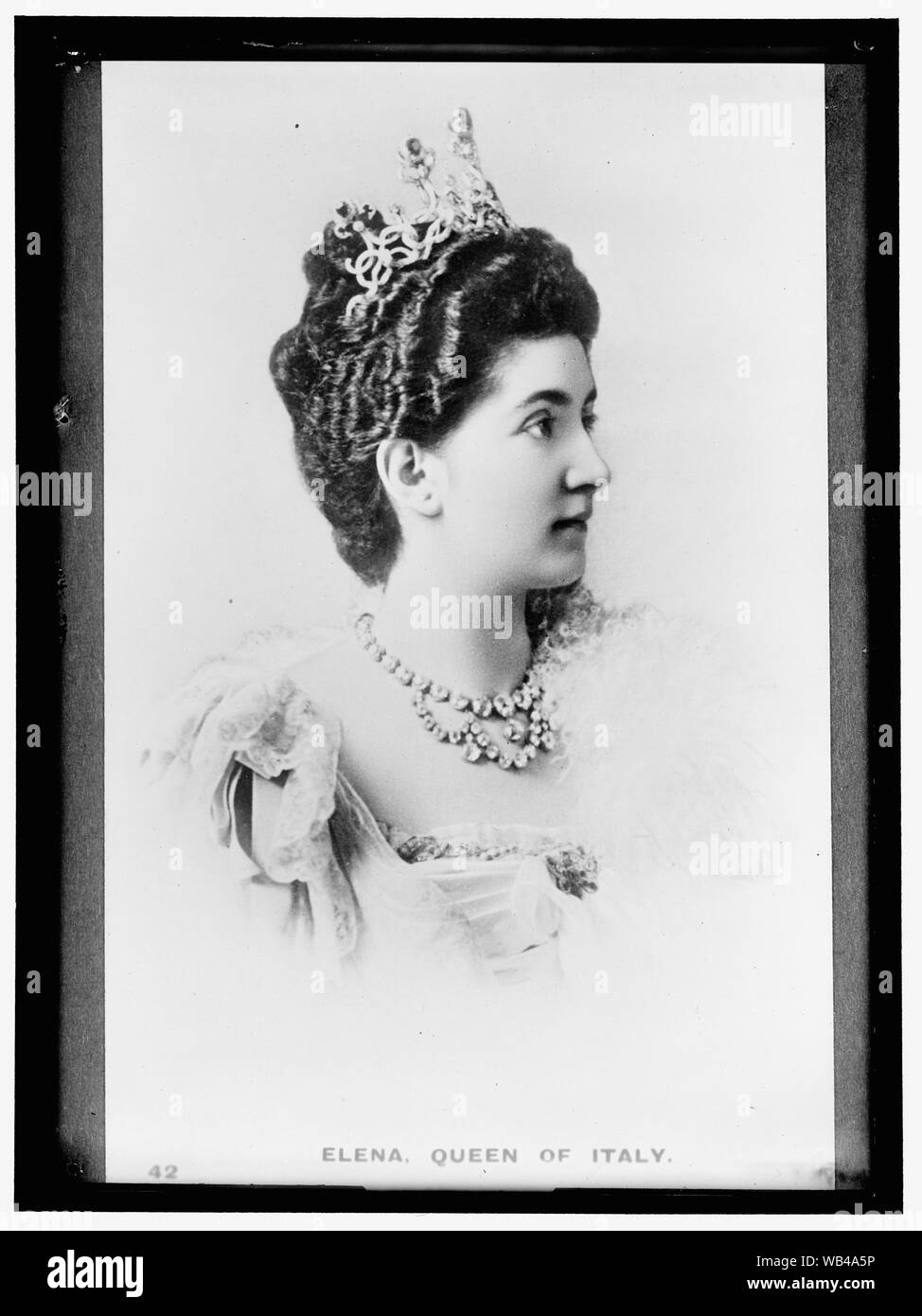 ELENA, reine d'Italie Abstract/moyenne : 1 négatif : vitrage ; 5 x 7 in. ou moins Banque D'Images