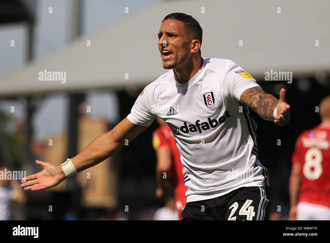 Londres, Royaume-Uni. Août 24, 2019. Anthony Knockaert de Fulham réagit. Match de championnat Skybet EFL, Fulham v Nottingham Forest à Craven Cottage, à Londres, le samedi 24 août 2019. Cette image ne peut être utilisé qu'à des fins rédactionnelles. Usage éditorial uniquement, licence requise pour un usage commercial. Aucune utilisation de pari, de jeux ou d'un seul club/ligue/dvd publications pic par Steffan Bowen/Andrew Orchard la photographie de sport/Alamy live news Crédit : Andrew Orchard la photographie de sport/Alamy Live News Banque D'Images