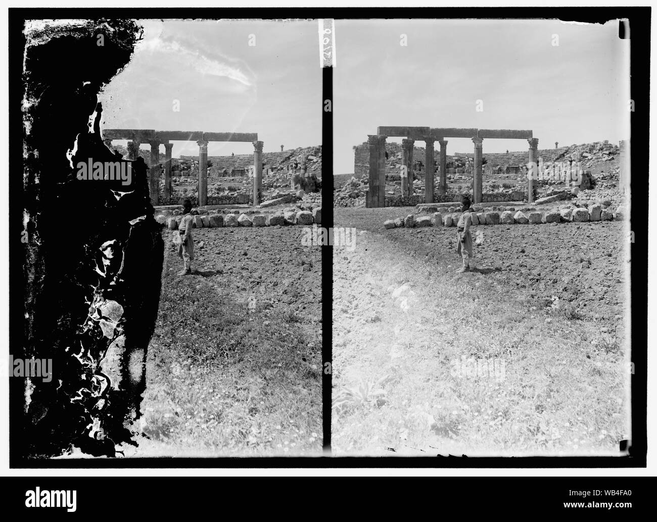 À l'Est de la Jordanie et la mer Morte. Théâtre du nord [Résumé] Jerash/medium : G. Eric et Edith Matson Photograph Collection Banque D'Images