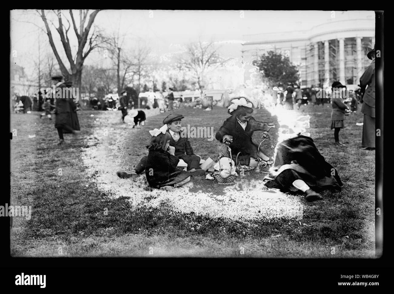 Les œufs de Pâques, Maison Blanche, Washington, D.C. [1915], Abstract/moyenne : 1 négatif : vitrage ; 4 x 6 in. Banque D'Images