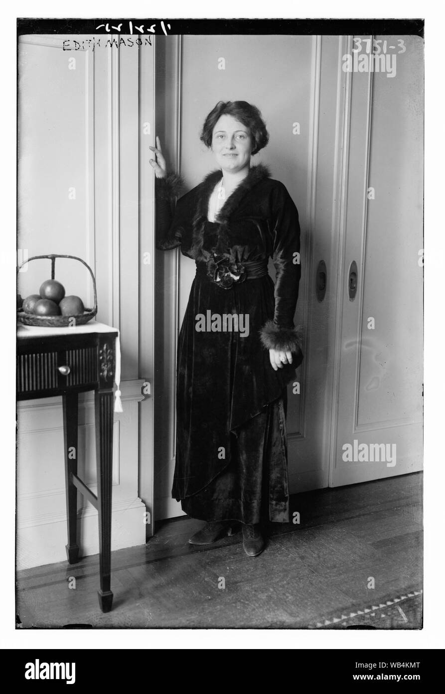 Edith Mason Abstract/moyenne : 1 négatif : vitrage ; 5 x 7 in. ou moins. Banque D'Images Edith Mason Abstract/moyenne : 1 négatif : vitrage ; 5 x 7 in. ou moins. Banque D'Images