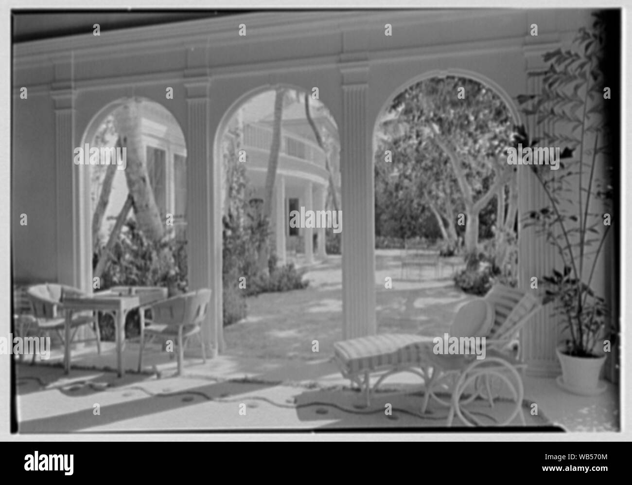 Ellsworth C. Warner, de résidence à Pelican Rd. et El Vedado, Palm Beach, en Floride. Abstract/medium : Gottscho-Schleisner Collection Banque D'Images Ellsworth C. Warner, de résidence à Pelican Rd. et El Vedado, Palm Beach, en Floride. Abstract/medium : Gottscho-Schleisner Collection Banque D'Images