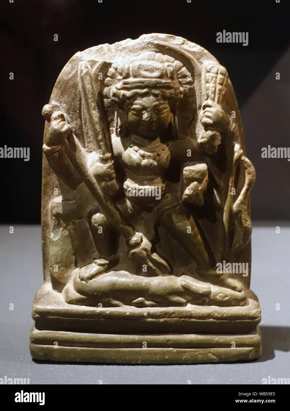 Durga mahisasura mardini, fête votive de droit, de l'Inde, au Cachemire, 9ème ANNONCE de siècle, la chlorite slate Banque D'Images
