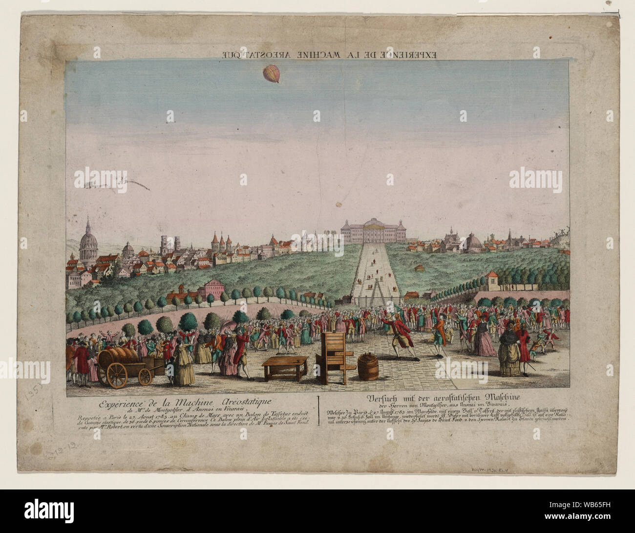 L'expérience de la machine areostatique ; Vue d'optique présente le ballon des frères Montgolfier, le Globe, montait du Champ de Mars, Paris, France, le 27 août 1783. Banque D'Images