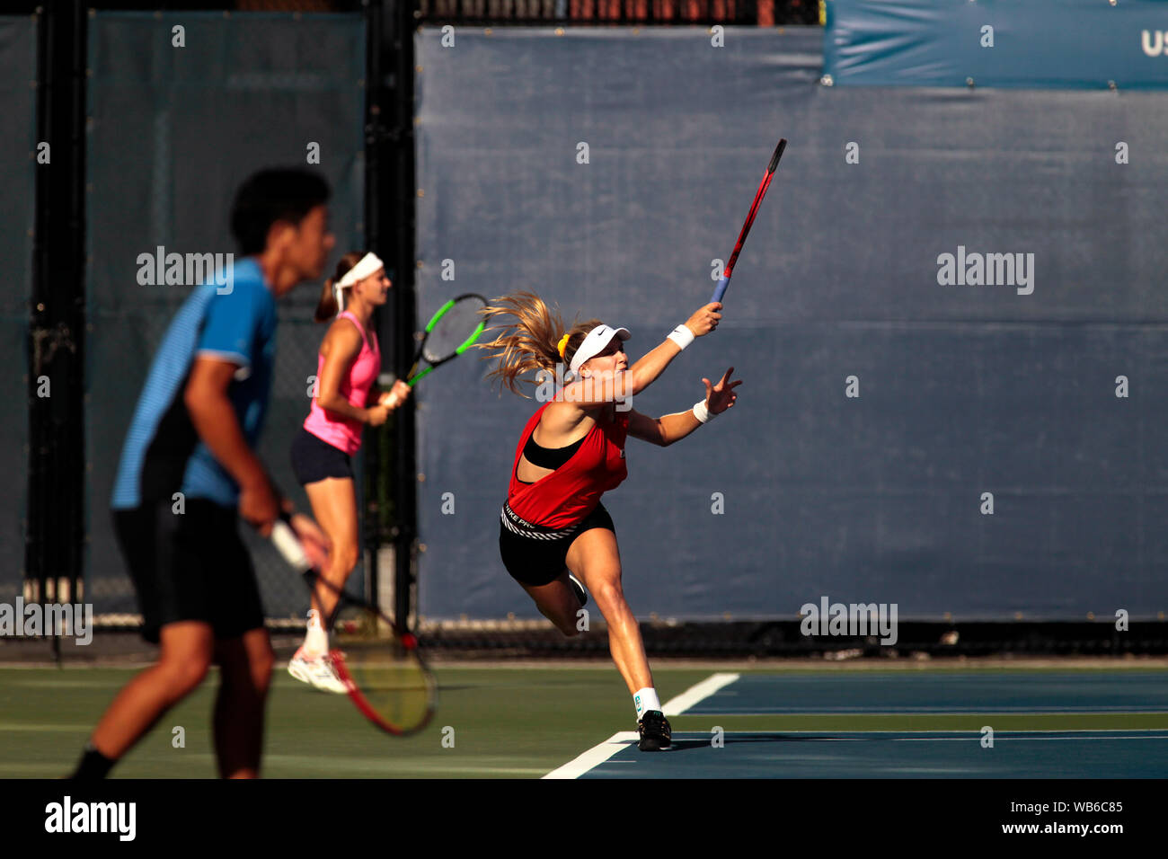 Flushing Meadows, New York, United States. Août 24, 2019. Eugénie Bouchard du Canada auprès de la National Tennis Center de Flushing Meadows, New York en préparation pour l'US Open qui débute lundi prochain. Crédit : Adam Stoltman/Alamy Live News Banque D'Images