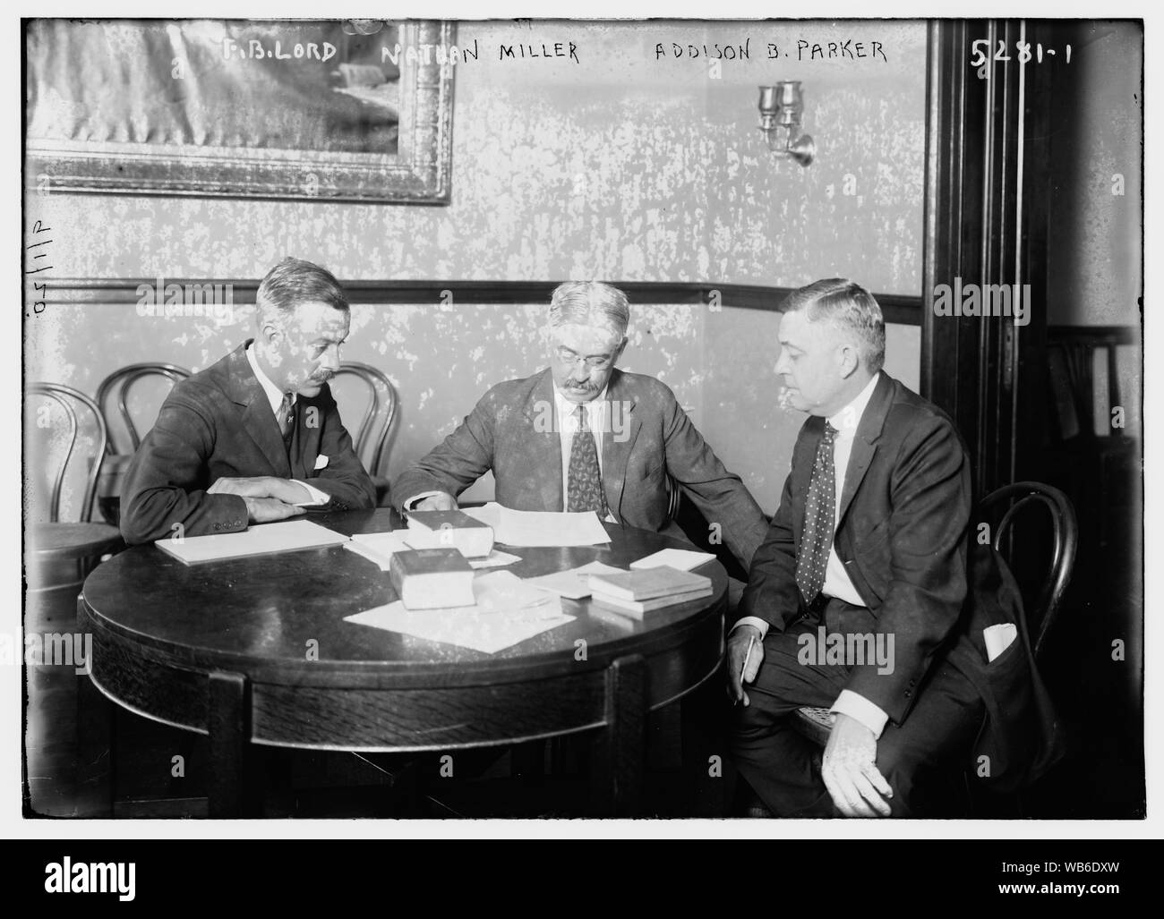 F.B. Seigneur, Nathan Miller, Addison B. Parker Résumé/moyenne : 1 négatif : vitrage ; 5 x 7 in. ou moins. Banque D'Images