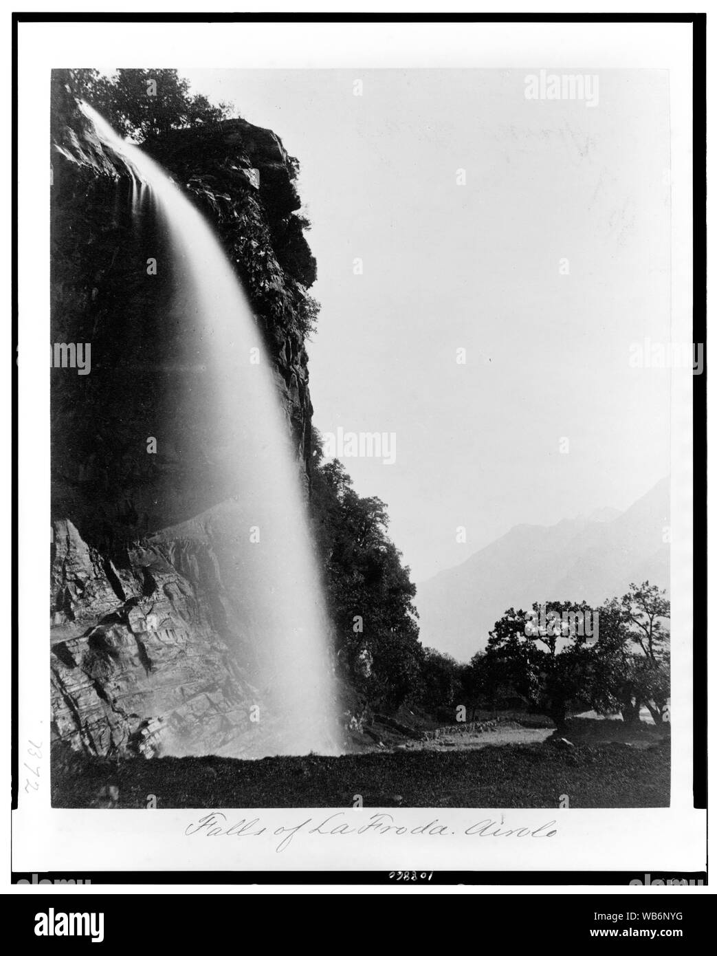 Tombe de La Froda, résumé d'Airolo/moyenne : 1 tirage photographique : albumen. Banque D'Images