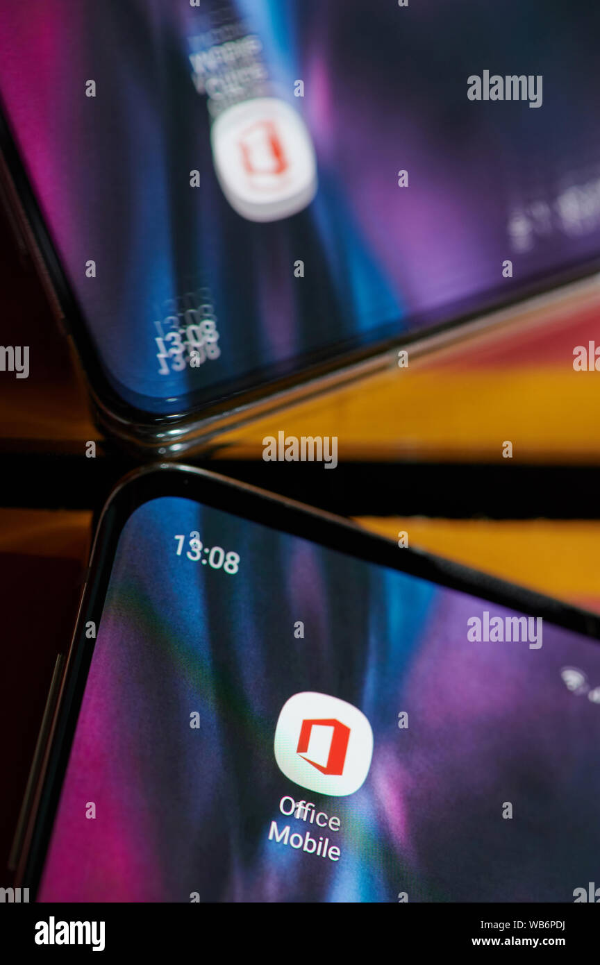 New York, USA - 24 août 2019 : l'application mobile office installé sur l'écran du smartphone moderne vue rapprochée Banque D'Images