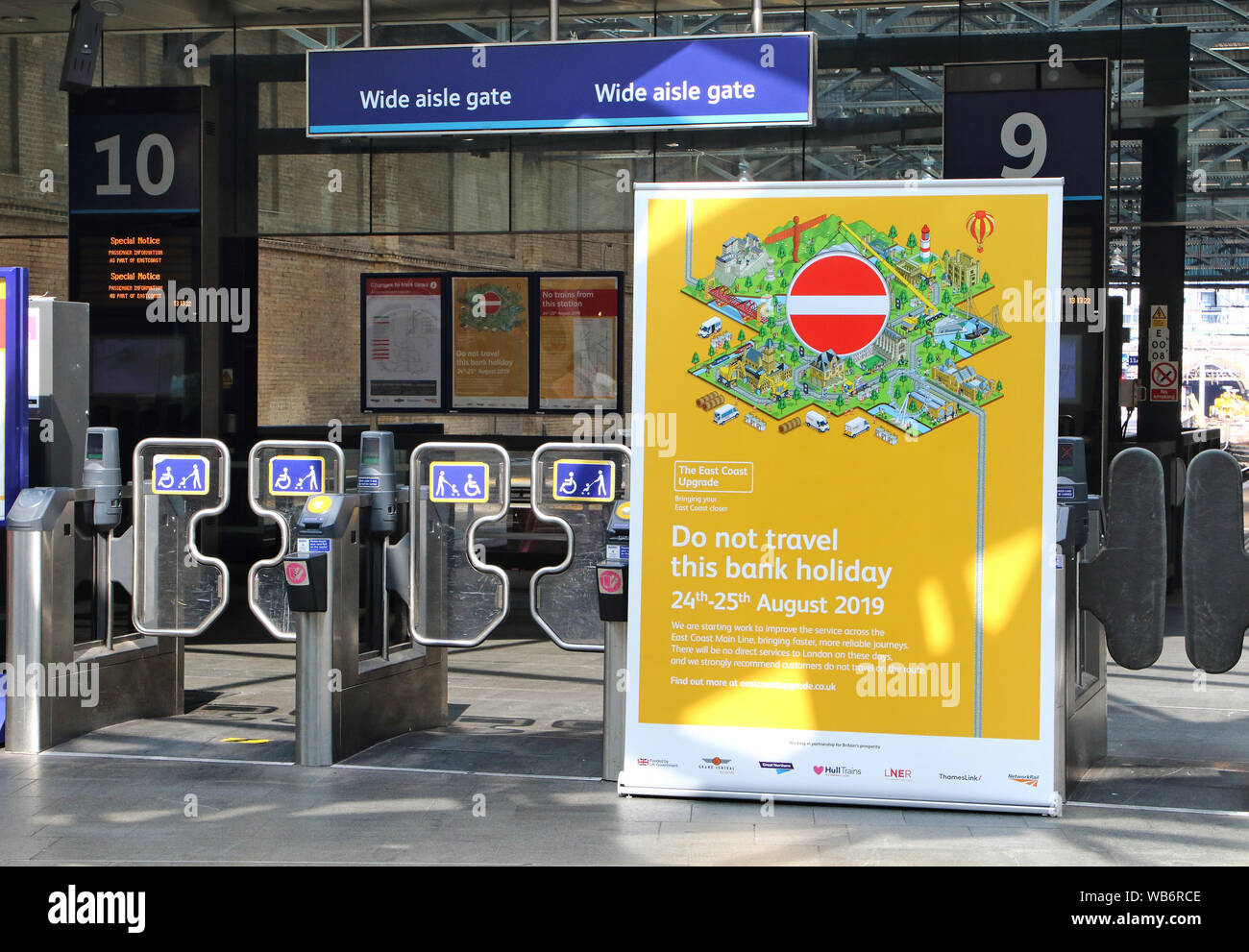 La gare de Kings Cross est vide.Les passagers ferroviaires sont confrontés à nightmare voyage à travers ce week-end à Londres, la gare de Kings Cross et à l'arrêt prévu des perturbations graves sur le réseau. King's Cross est l'un des plus achalandés du capital gares et est fermé le samedi et dimanche en raison d'importants travaux de génie sur la ligne côtière est plus de congés. Banque D'Images