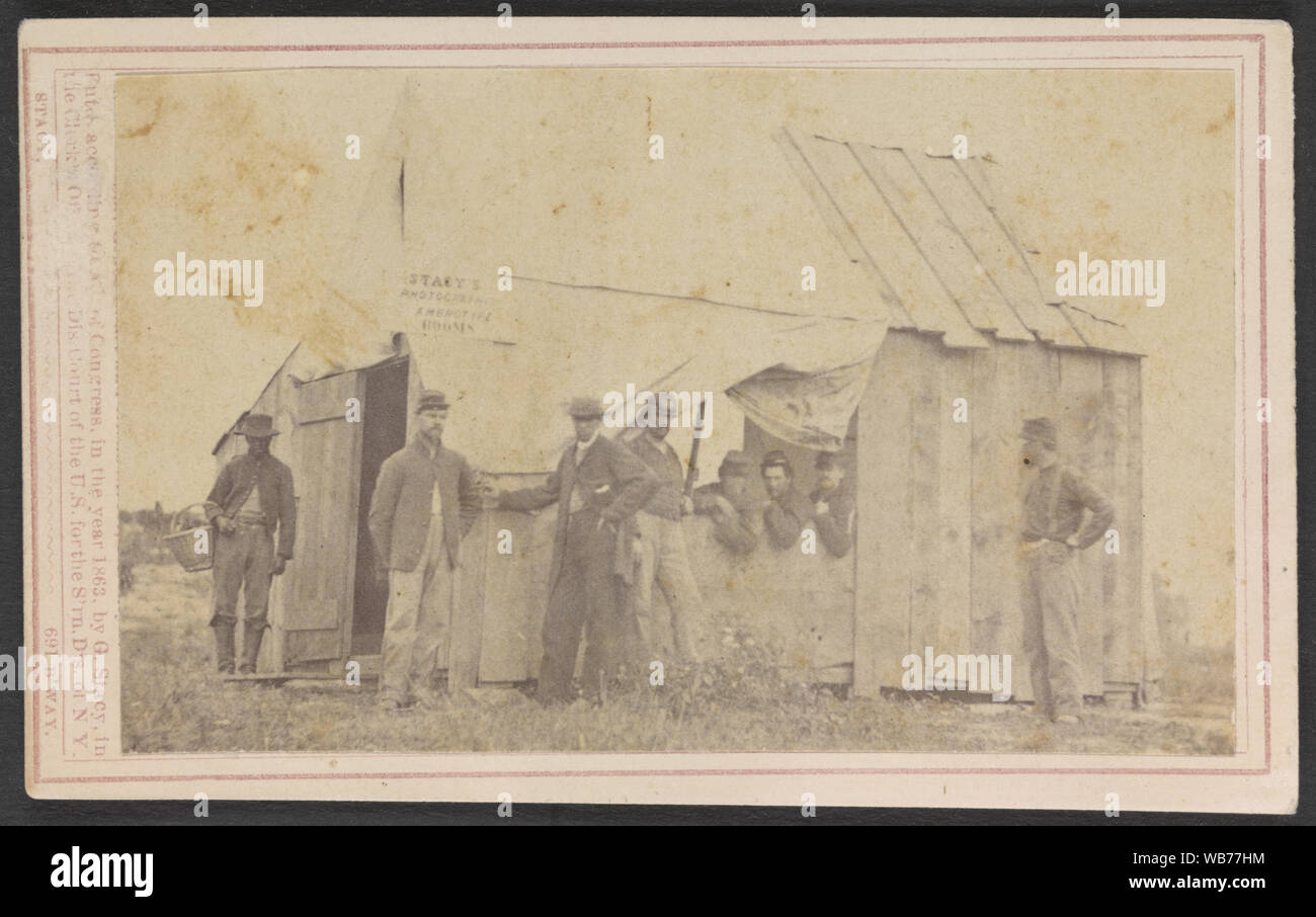 Domaine studio pour Stacy's Photographic Ambrotype Rooms] / Stacy 691 B'way Abstract/moyenne : 1 impression photographique sur carte de visite mount : albumen ; 6,4 x 10,4 cm Banque D'Images