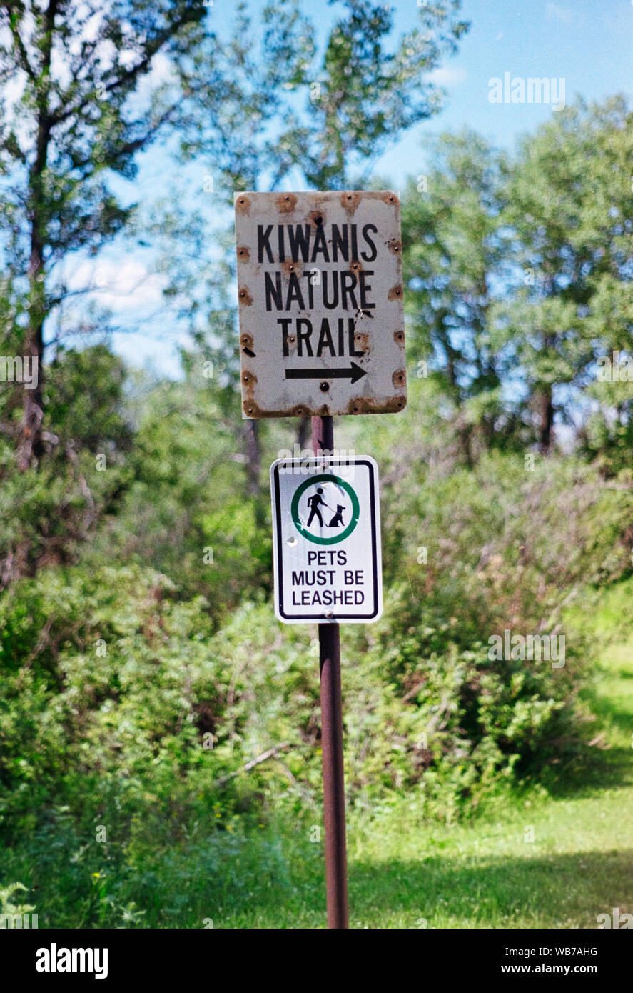 une signalisation sur un sentier de randonnée Banque D'Images