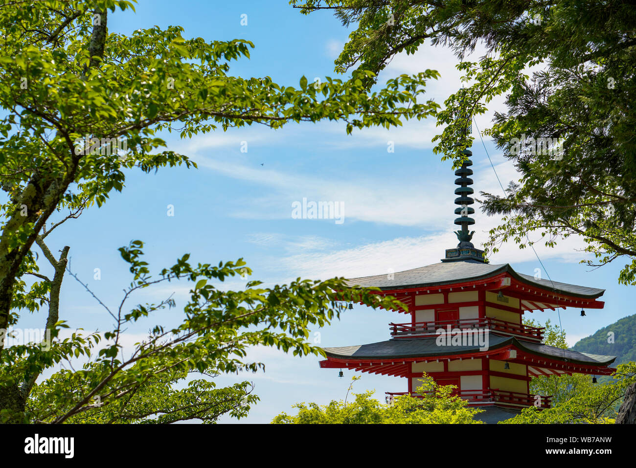 Yamanashi, Japon, 12th, Mai, 2018. La belle vue de la pagode dans Arakurayama Parc Sengen. La pagode est parfaitement placé pour une vie Banque D'Images