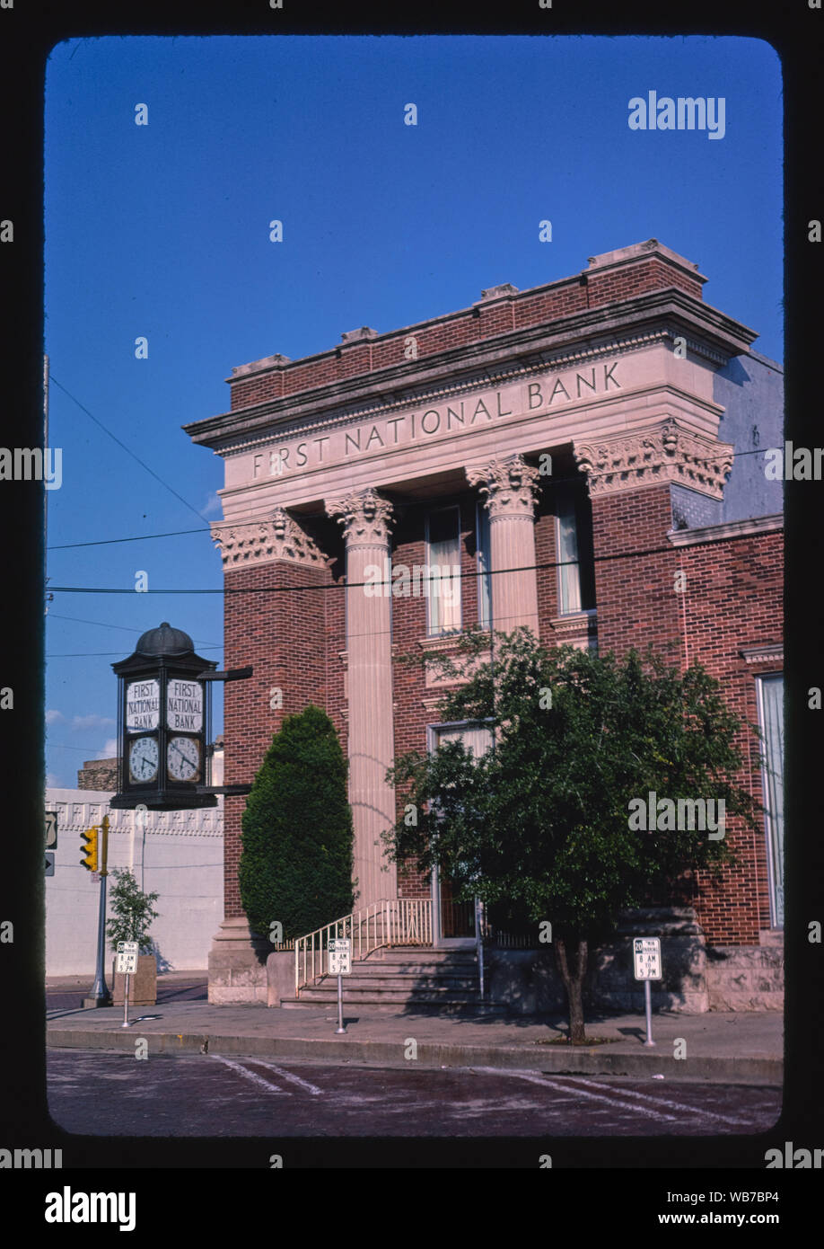 First National Bank, W. Paul Avenue, Pauls Valley, California Banque D'Images