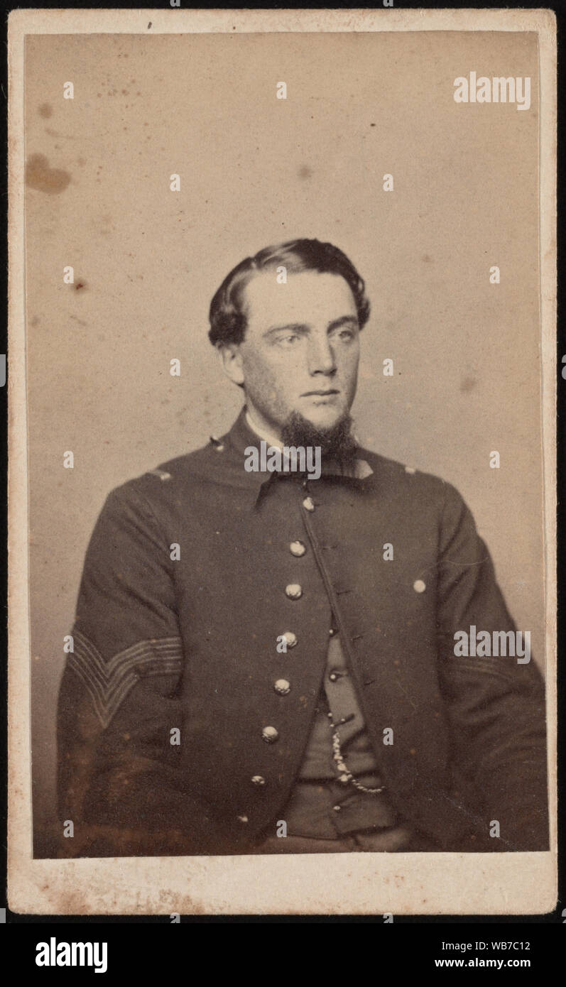 Le sergent Henry S. Doyen de Co. G, 2e Régiment d'artillerie lourde du Connecticut en uniforme] / Wolff's Gallery, 10 Rue Royale, Alexandra, Virginie Résumé/moyenne : 1 photographie : à l'albumine sur carton montage montage ; 10 x 6 cm (format carte de visite) Banque D'Images