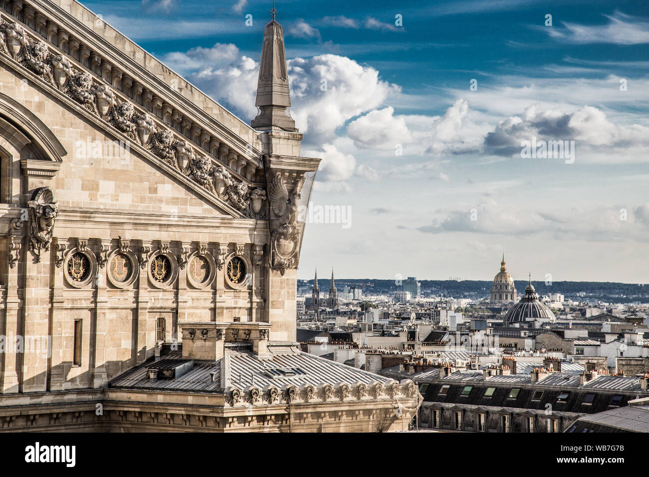 Vues de Paris depuis les toits, en France Banque D'Images