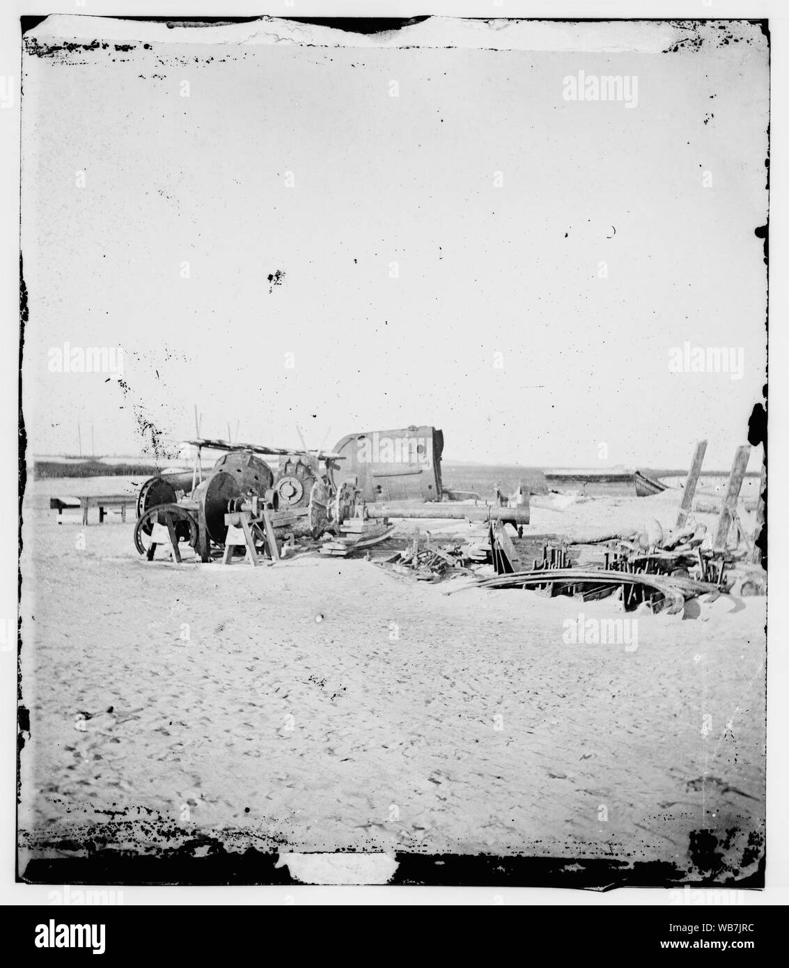 L'île de la folie, L.C. (aux environs de Charleston). Vestiges de l'échouage de blocus britannique construit runner Ruby, s'échouer après l'adoption de la loi fédérale, de l'escadron 10 et 11 Juin 1863 Résumé : Guerre civile sélectionné des photographies, 1861-1865 Banque D'Images